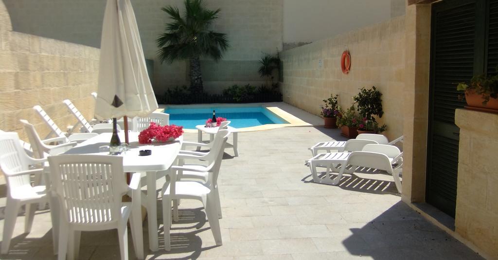 Casa Sammy Βίλα Qawra Δωμάτιο φωτογραφία